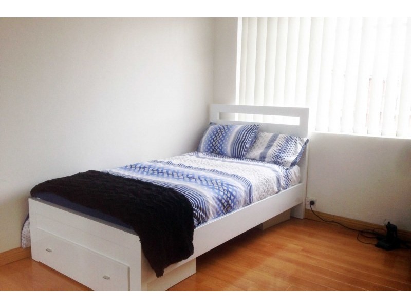 Unit 10/6 Barber Avenue, Eastlakes NSW 2018