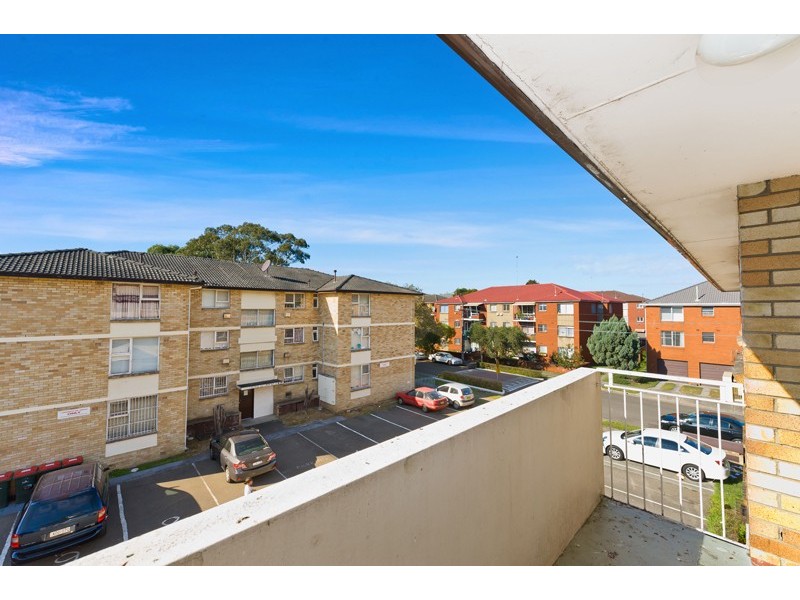 Unit 9/6 Hearne Close, Eastlakes NSW 2018