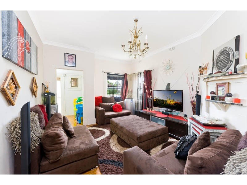 285 Princes Highway, Carlton NSW 2218