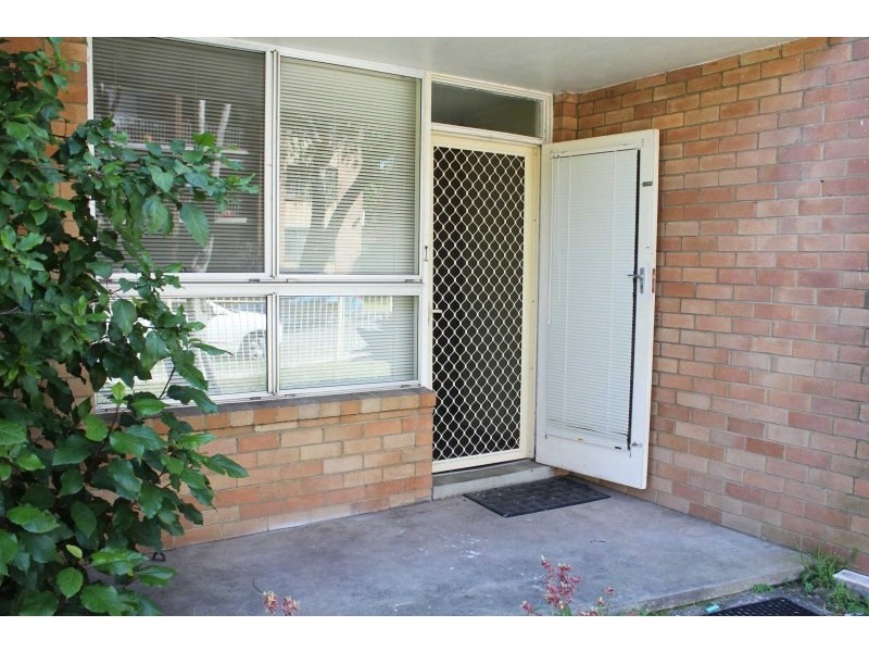 Unit 6/37 Mascot Drive, Eastlakes NSW 2018