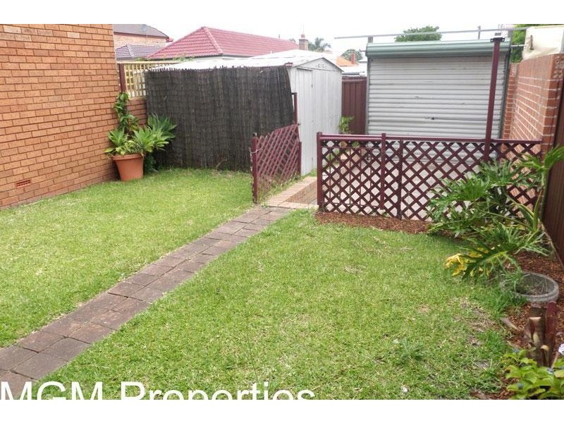 Unit 2/27 Garden Street, Eastlakes NSW 2018