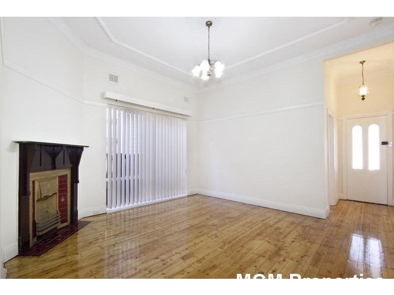 42 Garden Street, Eastlakes NSW 2018