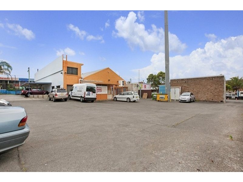 898-902 Canterbury Road, Roselands NSW 2196