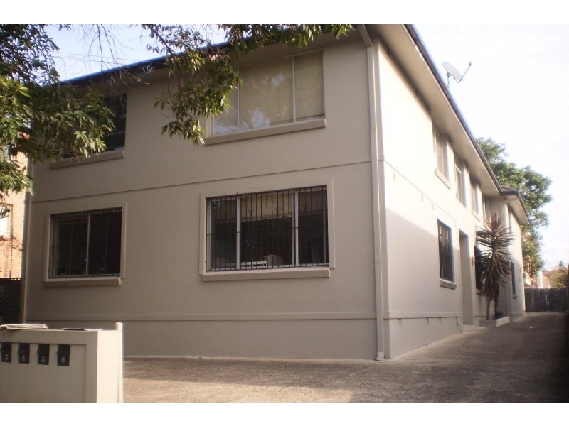 2/25 Gould Street, Campsie NSW 2194