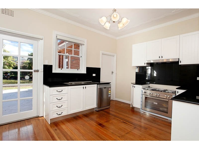 22 Middle Harbour Road, Lindfield NSW 2070