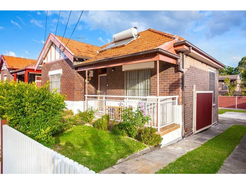 9 Mitchell Street, Croydon Park NSW 2133