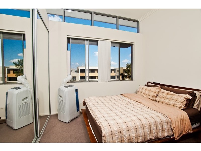 323/3 Stromboli Strait, Wentworth Point NSW 2127
