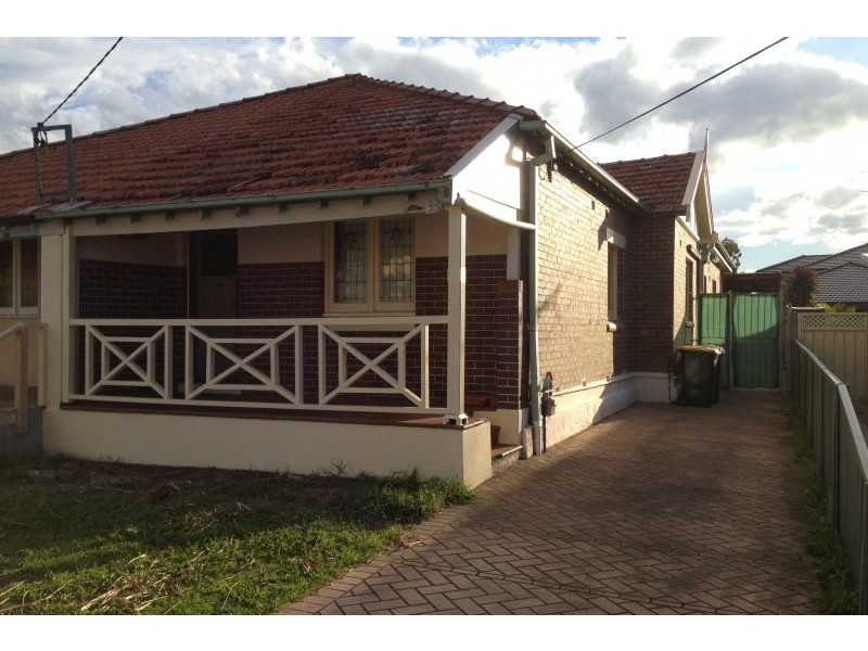 33 Lennartz Street, Croydon Park NSW 2133