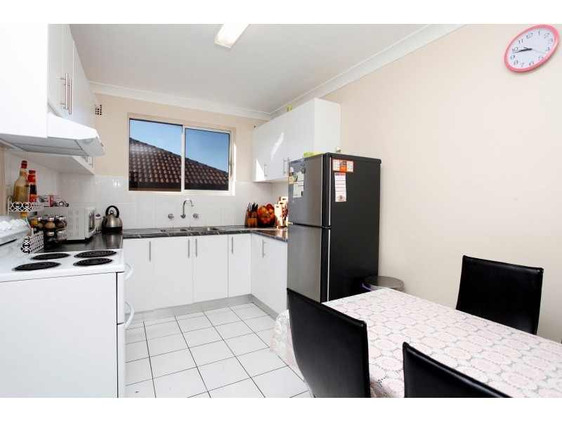 2/36 Robert Street, Ashfield NSW 2131