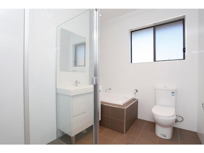 2B Allan Avenue, Belmore NSW 2192