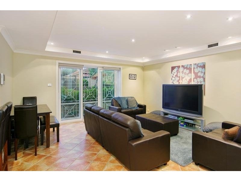 102 Macquarie Street, Greenacre NSW 2190