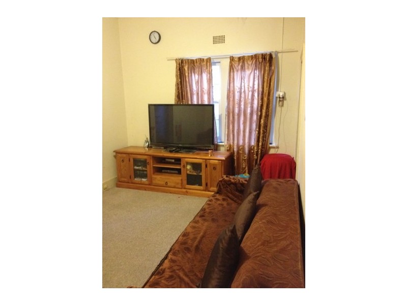 2/6 Wyalong Street, Burwood NSW 2134