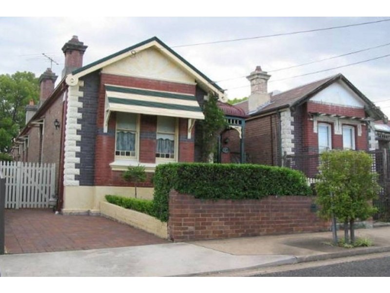 1/6 Wyalong Street, Burwood NSW 2134