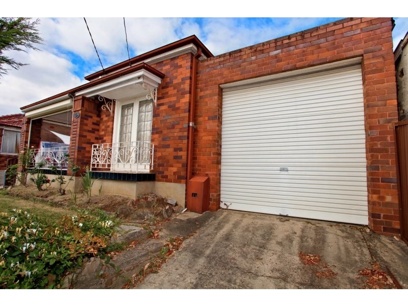 2 Alma Avenue, Campsie NSW 2194