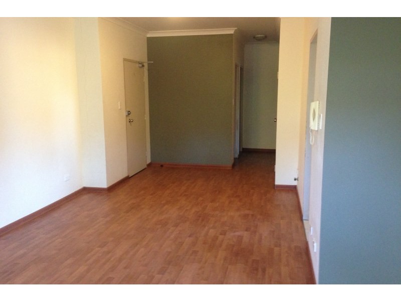 4/74 Hampden Road, Lakemba NSW 2195