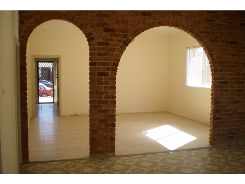 4 Messiter Street, Campsie NSW 2194