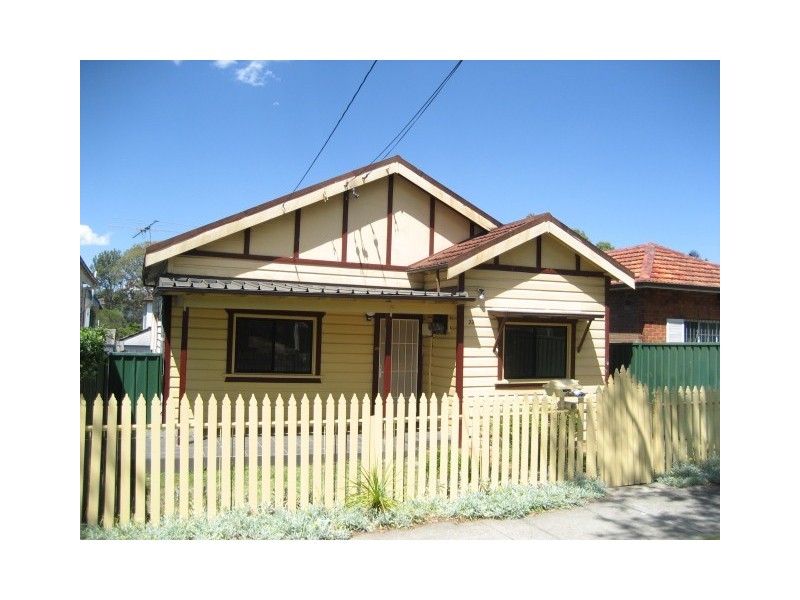 23 Defoe Street, Wiley Park NSW 2195