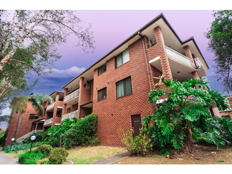 1/35-37 Sixth Avenue, Campsie NSW 2194