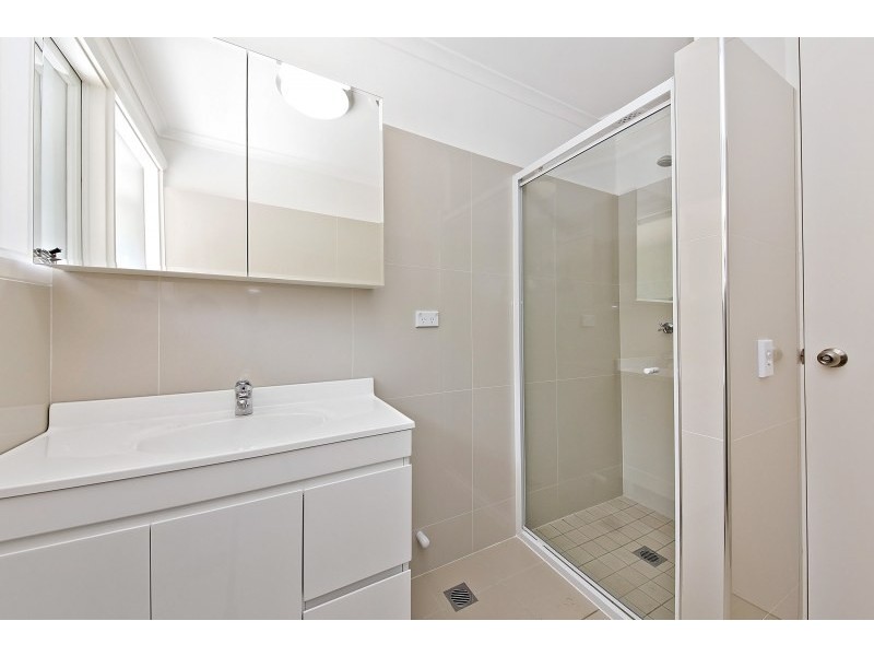 2/4-8 Third Avenue, Campsie NSW 2194