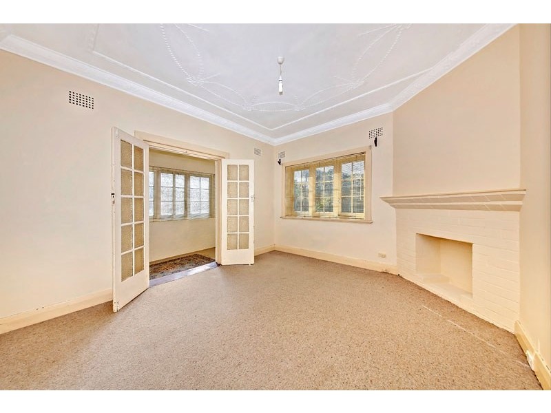 21 Seymour Parade, Belfield NSW 2191