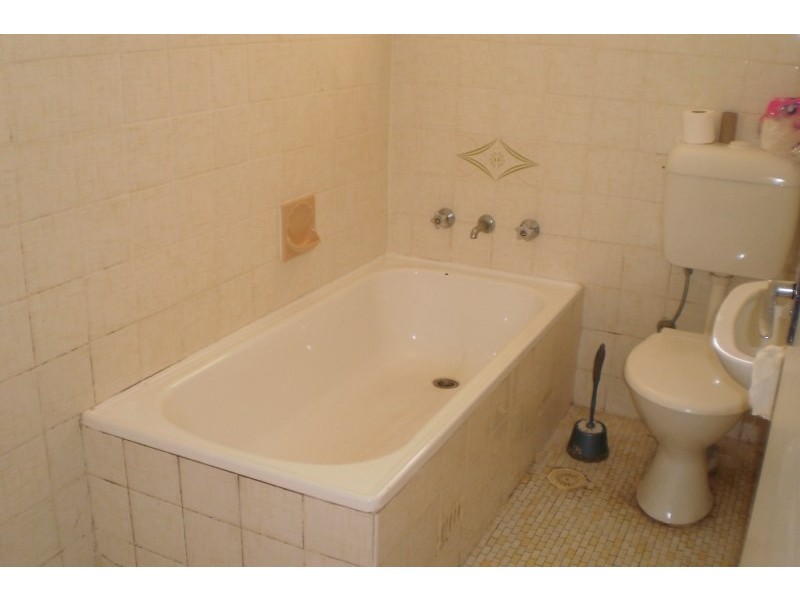 1/146 Victoria Road, Punchbowl NSW 2196