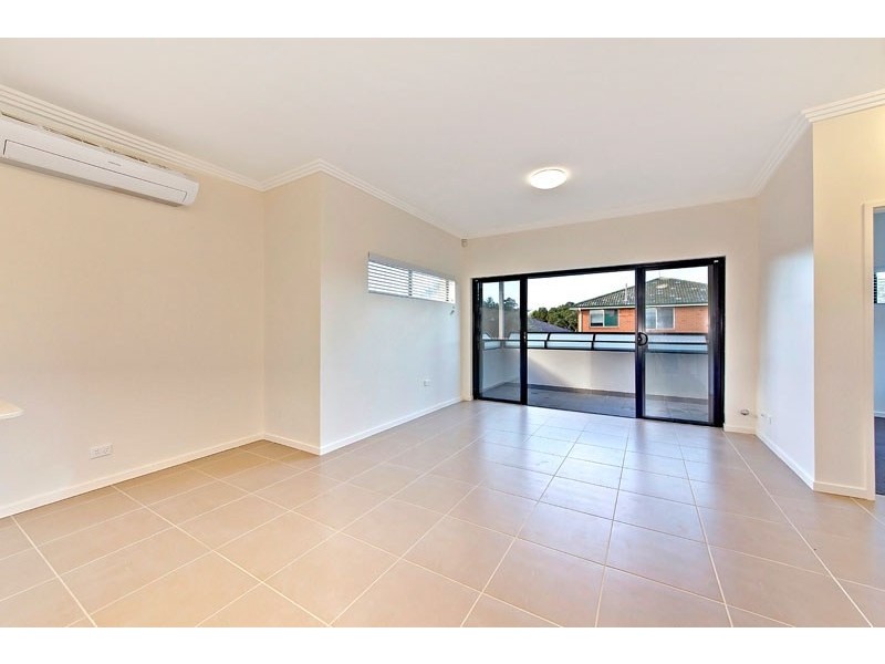 1-6/8 Hampton Street, Croydon Park NSW 2133