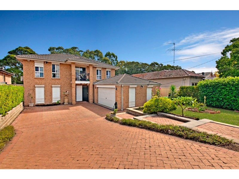 31 Sylvanus St, Greenacre NSW 2190