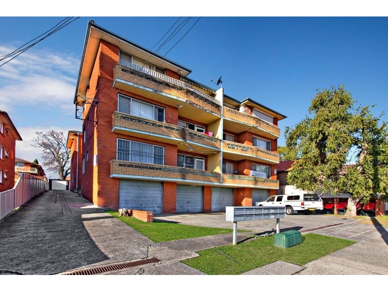 2/23 Wangee Road, Lakemba NSW 2195