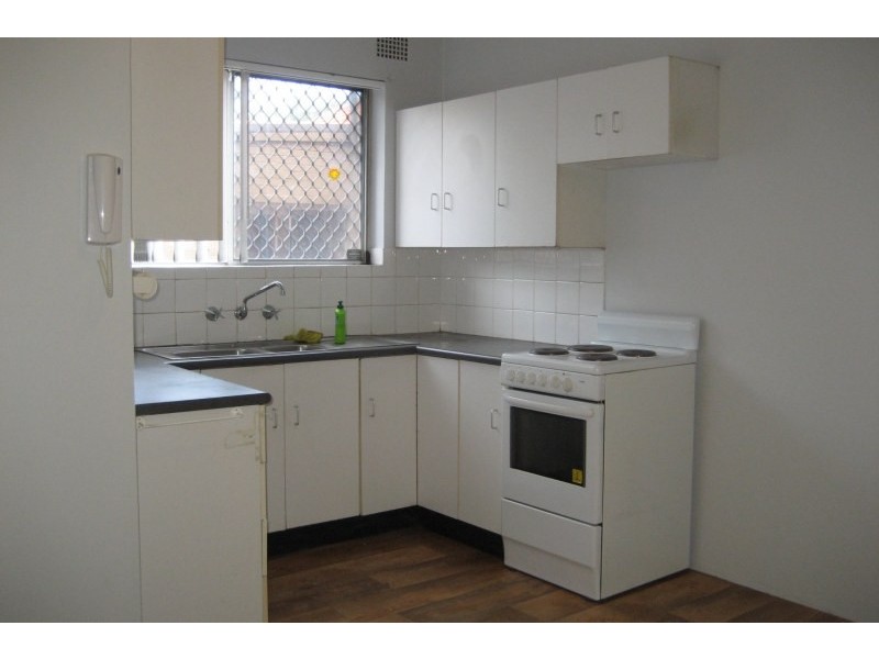 2/23 Wangee Road, Lakemba NSW 2195