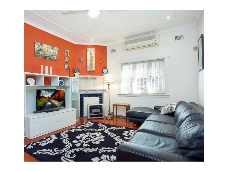 2a Third Avenue, Campsie NSW 2194