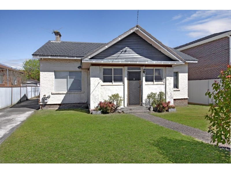 8 Boronia Street, Belfield NSW 2191