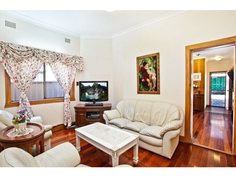 21 Scott Street, Belfield NSW 2191
