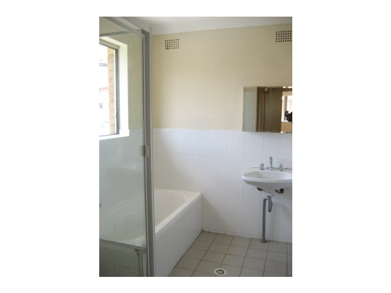 4/12 Lucerne Street, Belmore NSW 2192