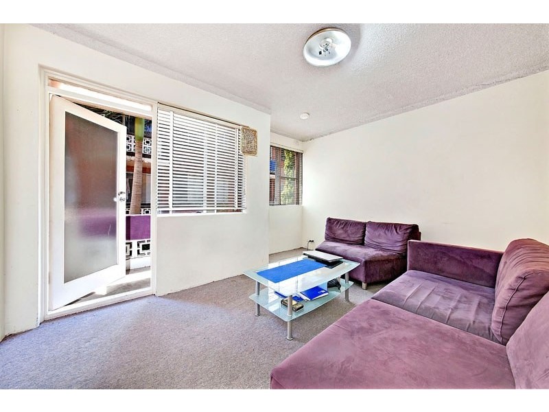 2/10 Melrose Avenue, Wiley Park NSW 2195