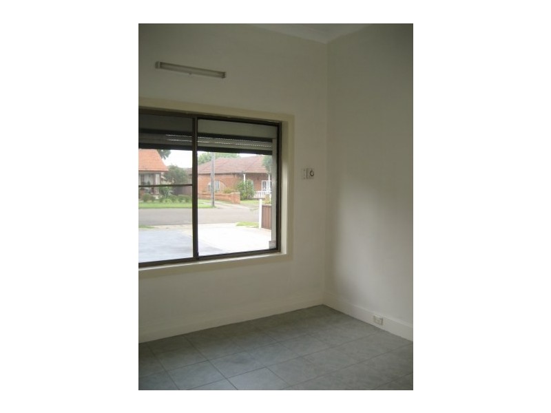 5 Boronia Street, Belfield NSW 2191