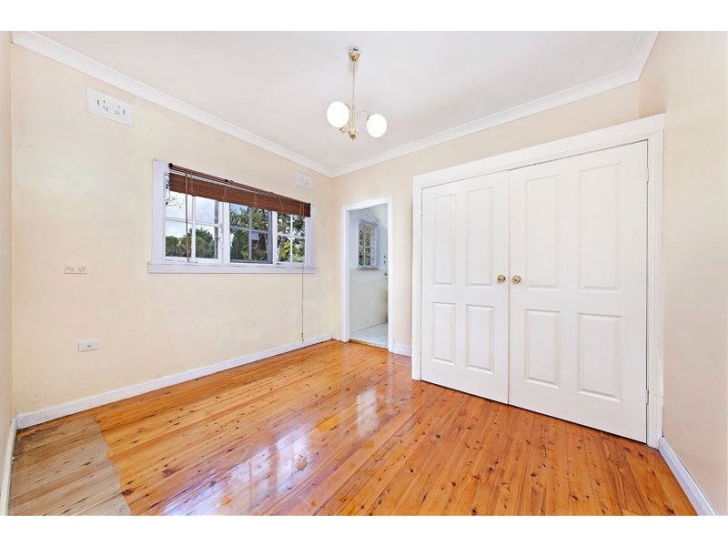 18 Seymour Parade, Belfield NSW 2191