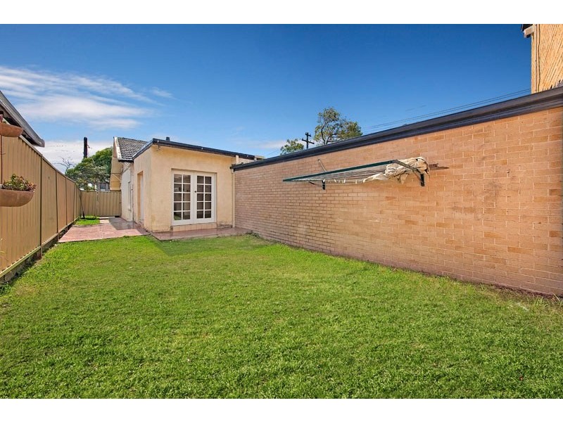 18 Seymour Parade, Belfield NSW 2191