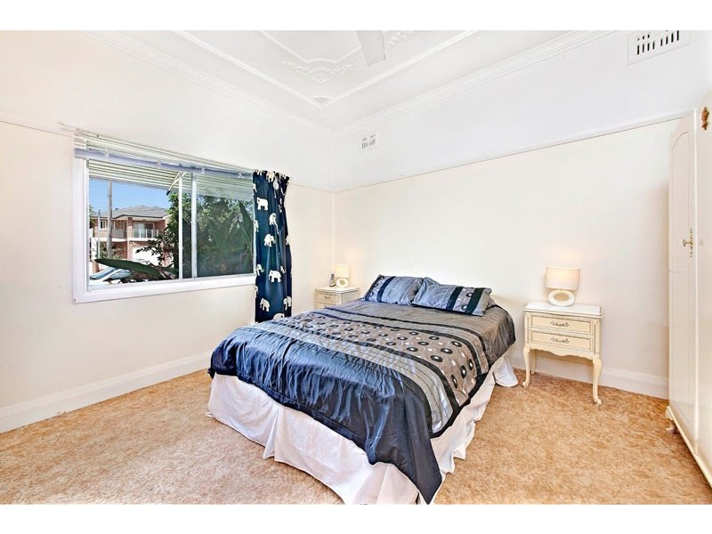 51 Seymour Parade, Belfield NSW 2191