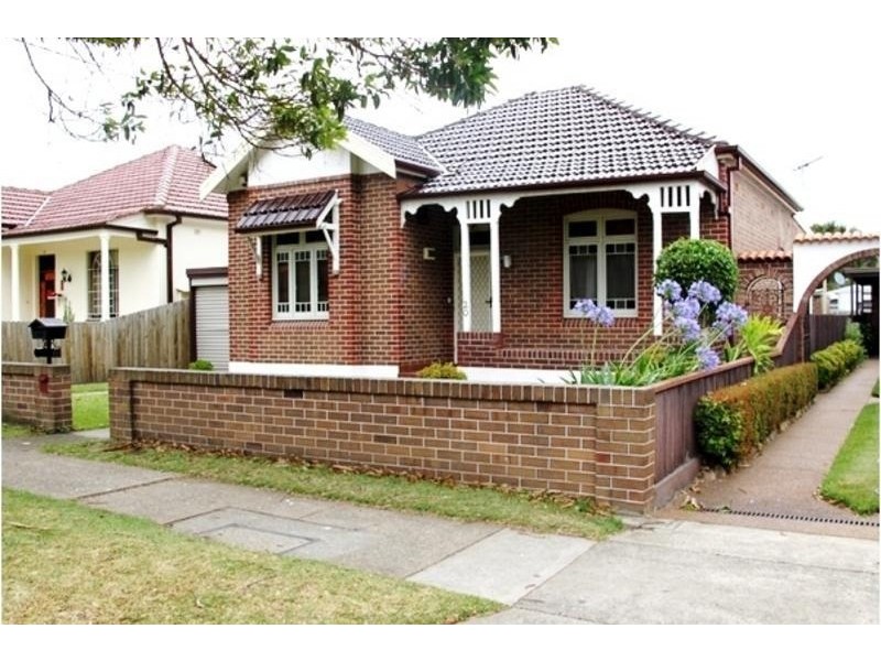 20 Fourth Avenue, Campsie NSW 2194