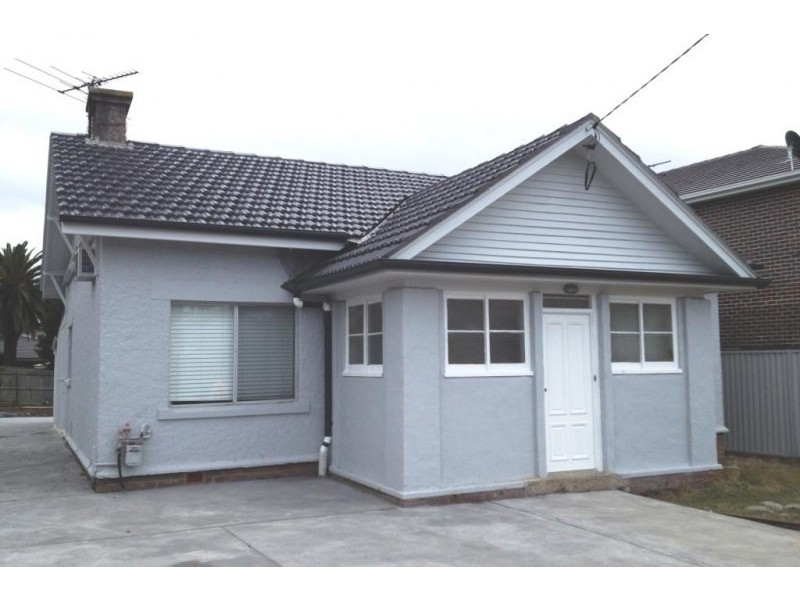 8 Boronia Street, Belfield NSW 2191