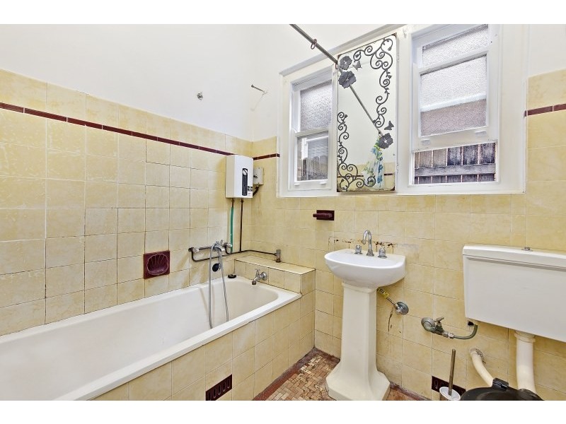 6 Wyalong Street, Burwood NSW 2134