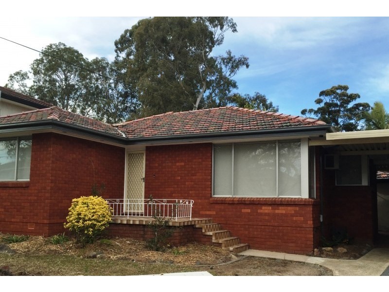 40 Jacaranda Drive, Georges Hall NSW 2198