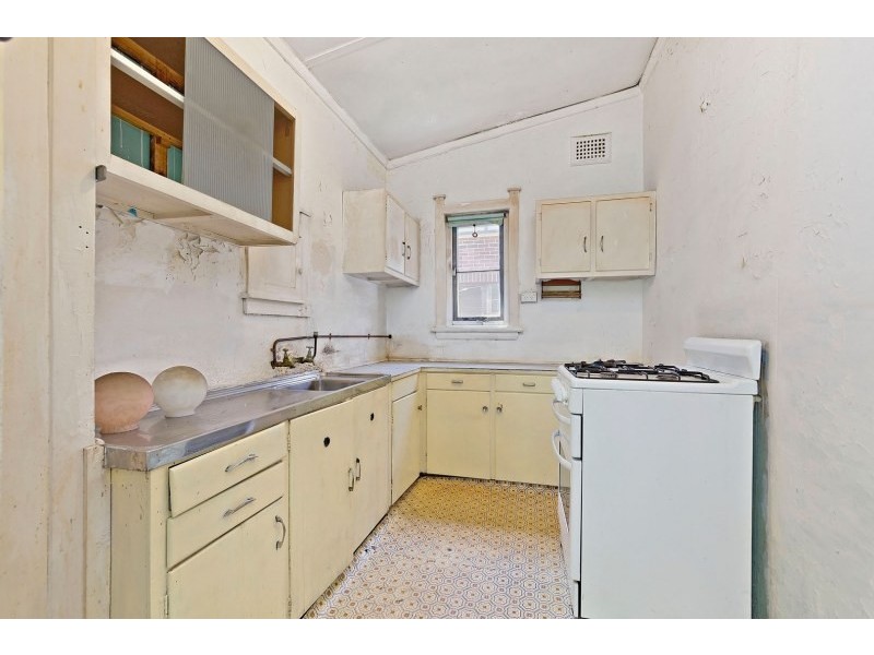 13 Chatfield Avenue, Belfield NSW 2191