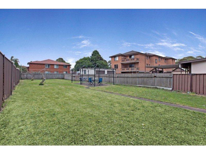 40-42 Fifth Avenue, Campsie NSW 2194