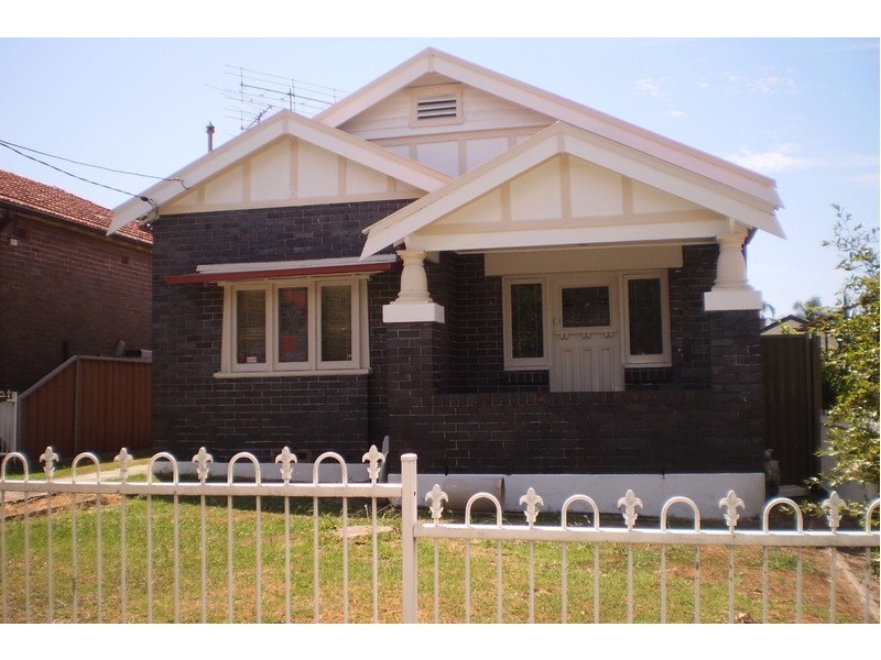 6 Clyde Street, Croydon Park NSW 2133