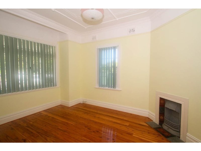 4 Shakespeare Street, Campsie NSW 2194