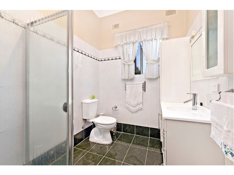 11 Boronia Street, Belfield NSW 2191