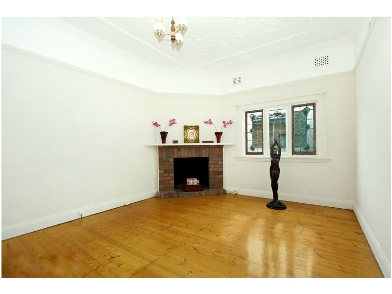 22 Howard Street, Canterbury NSW 2193