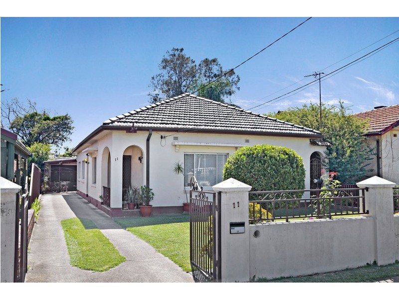 11 Boronia Street, Belfield NSW 2191