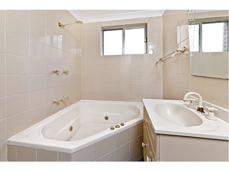 70 Chapel Street, Roselands NSW 2196